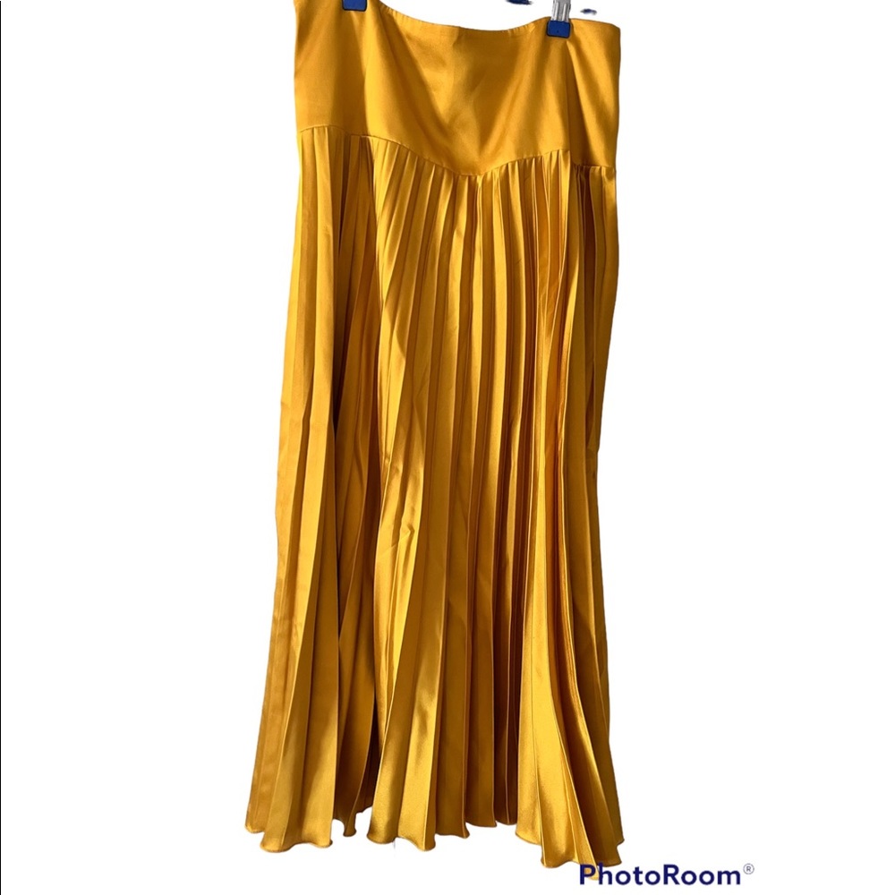 COPY - BR Satin Pleated Maxi Skirt - Picture 5 of 7